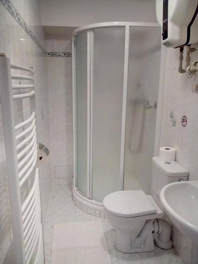 Hostinec U Janatu S Ubytovanim Cestin Extérieur photo